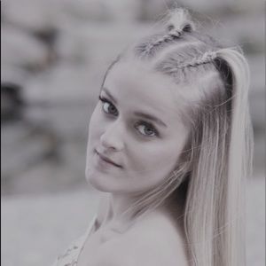 Meet your Posher, Hannah